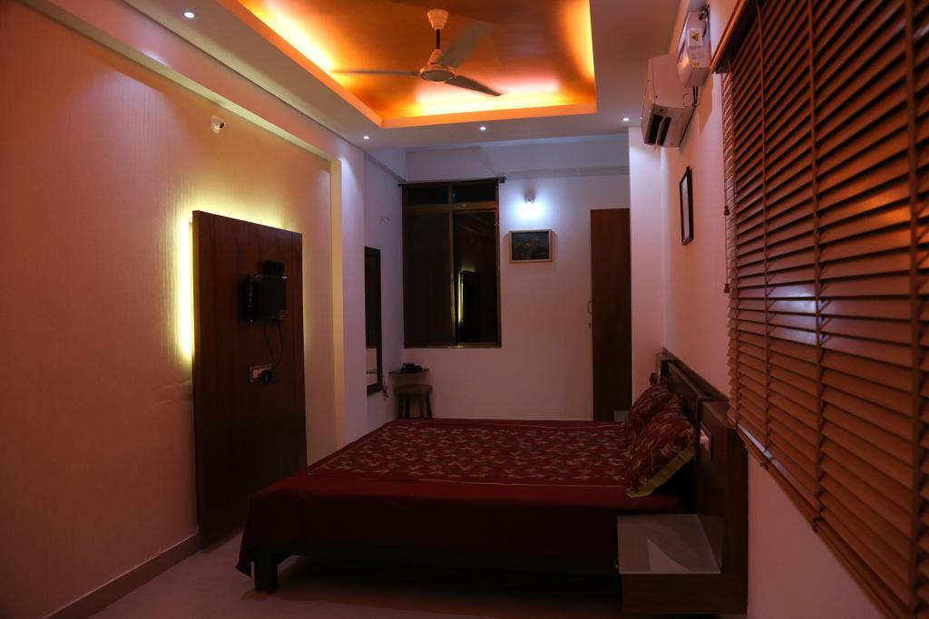 Hotel Mudra Midtown Suites & Rooms Kalasa Eksteriør bilde