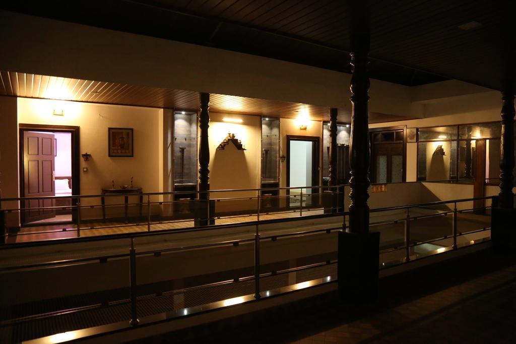 Hotel Mudra Midtown Suites & Rooms Kalasa Eksteriør bilde